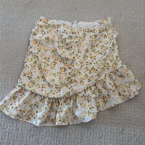 ruffle floral mini skirt